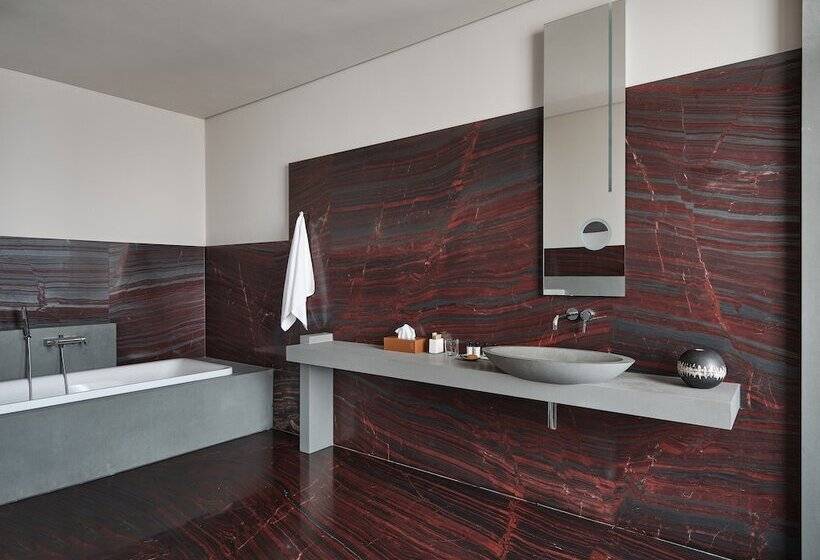 سوییت خانوادگی, Warszawa