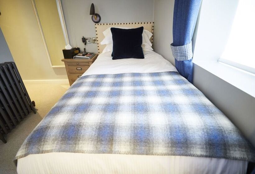 标准单人间, Wykeham Arms