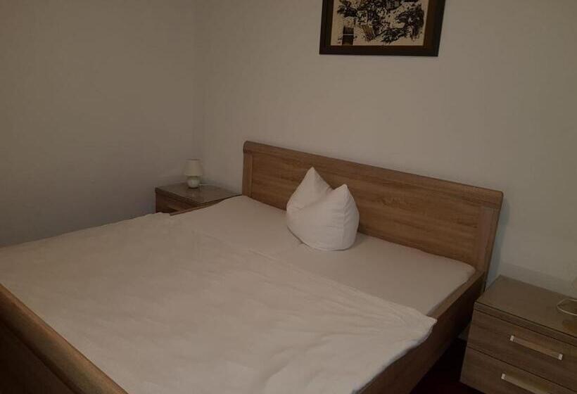 Номер Стандарт, Zum Mückenberger Hof