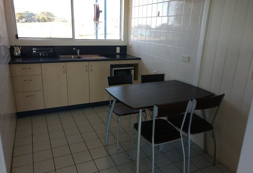 غرفة أساسية ثلاثية, Diamond Island Resort & Bicheno Penguin Show