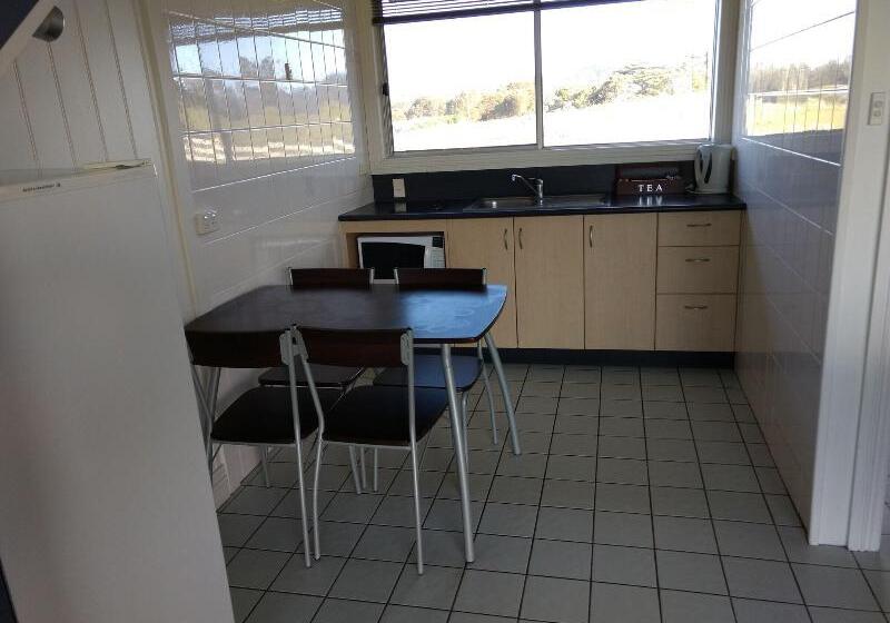 غرفة أساسية ثلاثية, Diamond Island Resort & Bicheno Penguin Show