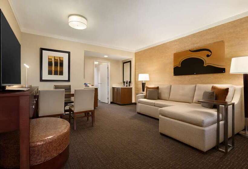 침실 2개 스위트, Embassy Suites Hotel Des Moines Downtown