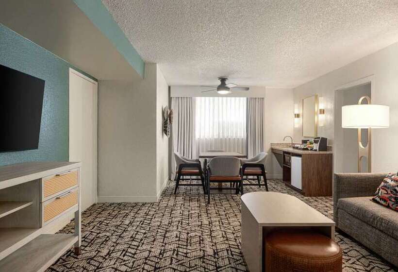침실 2개 스위트, Embassy Suites Hotel Des Moines Downtown