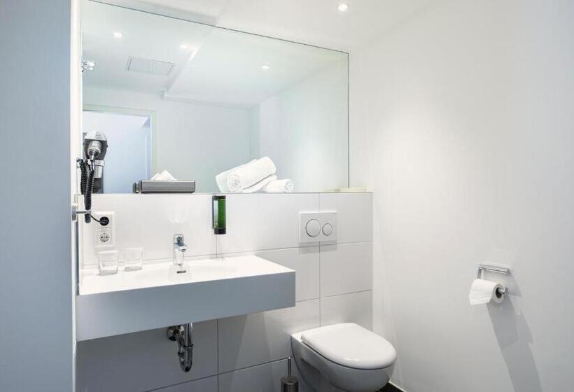 اتاق خانوادگی, Achat Hotel Stuttgart Zuffenhausen