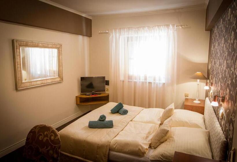 Номер Стандарт, Bonato