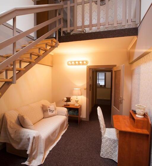 Family Suite, Bonato