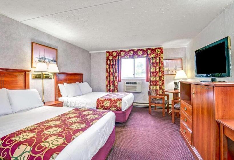 Номер Deluxe, Days Inn By Wyndham Airport/maine Mall