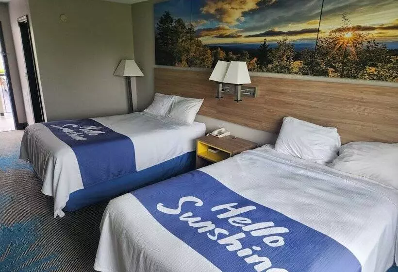 ２ダブルベッドのスタンダードルーム, Days Inn By Wyndham Dahlonega University Area
