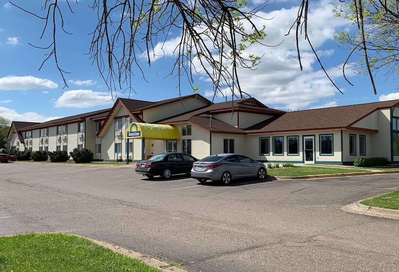 جناح, Days Inn By Wyndham Hinckley