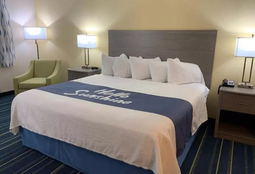 Standard-huone King-vuode, Days Inn By Wyndham Hinckley