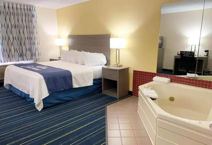 Sviitti King-vuode, Days Inn By Wyndham Hinckley