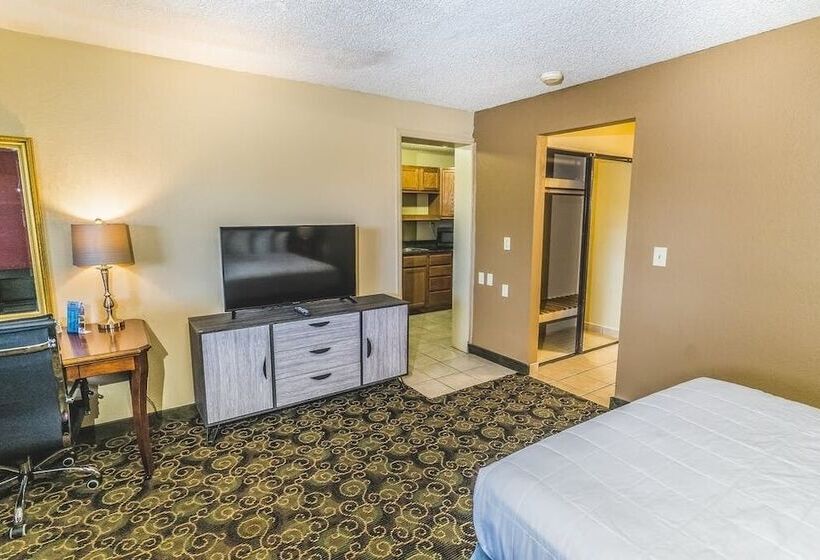 Люкс, Days Inn By Wyndham Montrose