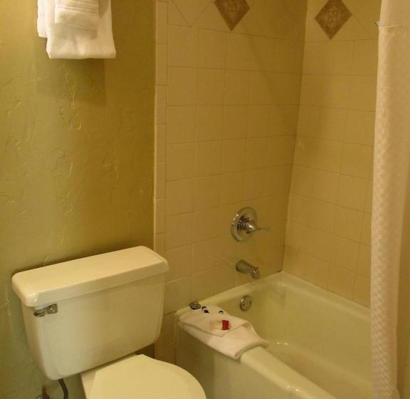 غرفة قياسية سرير كينج, Days Inn By Wyndham Montrose