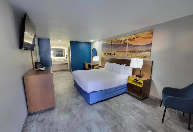 キングサイズベッドのスタンダードルーム, Days Inn By Wyndham Ruidoso Downs