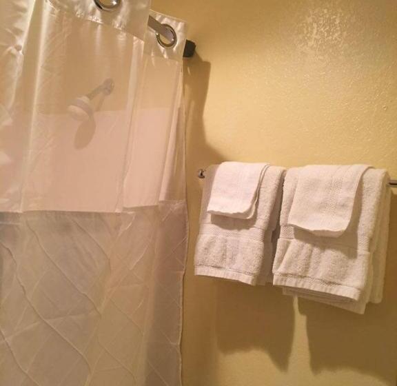 غرفة قياسية سرير كينج, Deluxe Inn Nebraska City