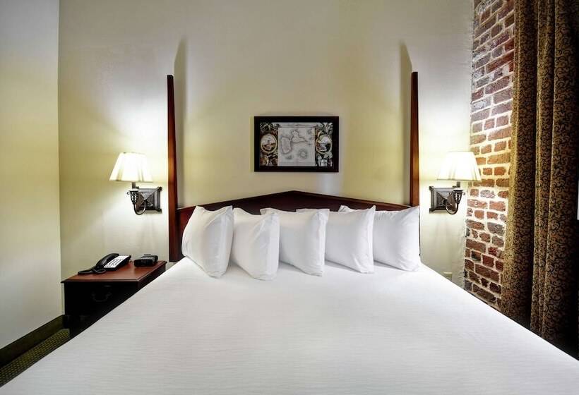 جناح لذوى الاحتياجات الخاصة, Embassy Suites By Hilton Charleston Historic District