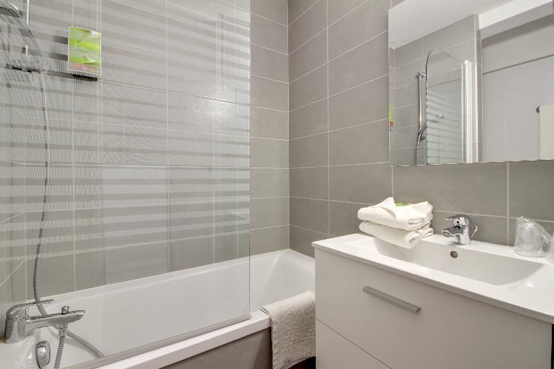 סוויטה מותאמת לאדם עם מוגבלויות, Embassy Suites Hotel Des Moines Downtown