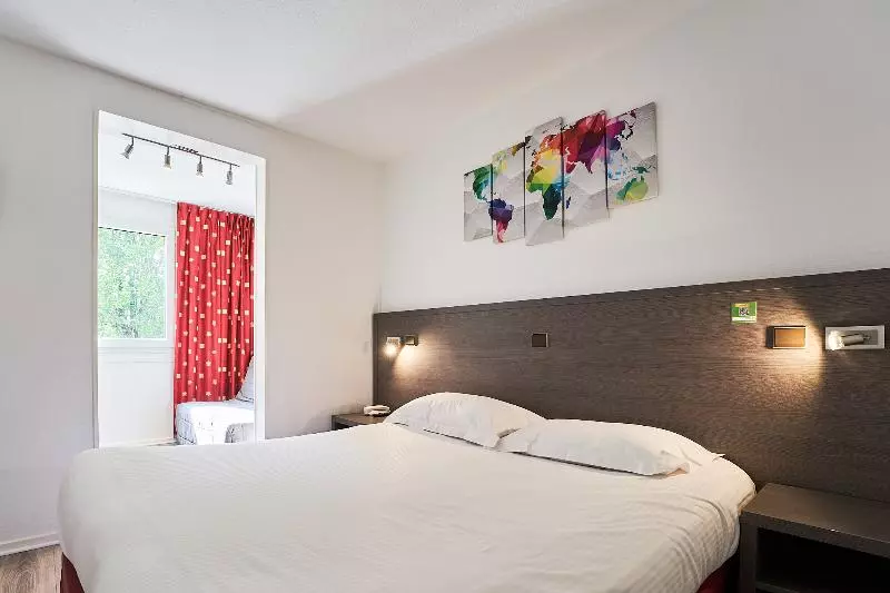 سوئیت برای معلولان, Embassy Suites Hotel Des Moines Downtown