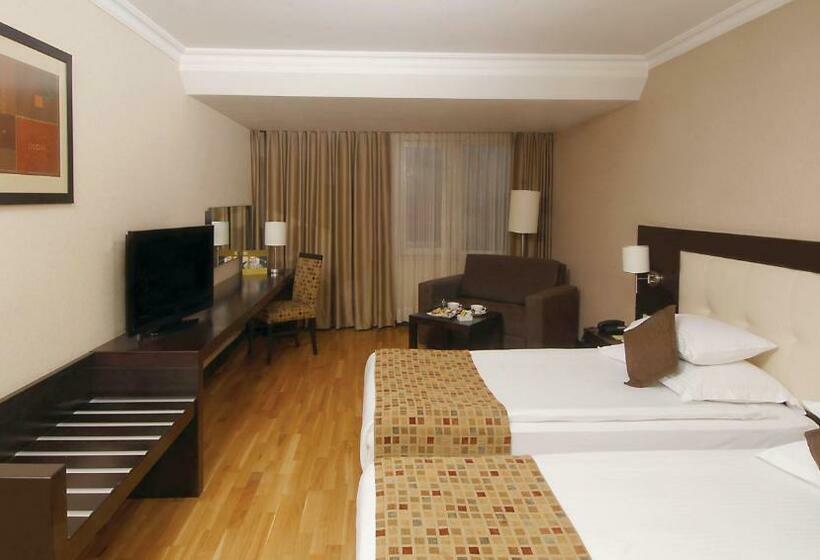 اتاق لوکس سه تخته, Eresin Hotels Topkapı