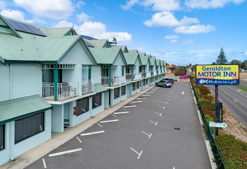 Номер Стандарт с Балконом, Geraldton Motor Inn