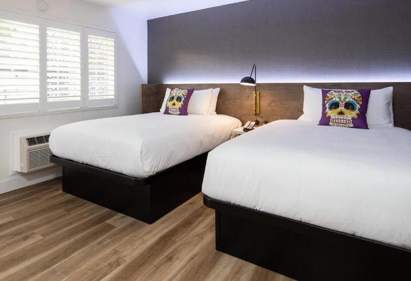 غرفة ديلوكس, The Catrina