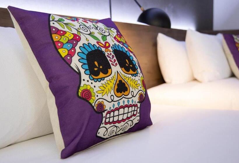 غرفة قياسية, The Catrina