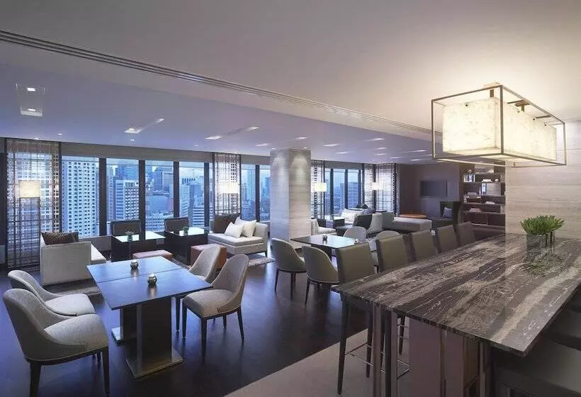 سوییت, New World Makati Hotel, Manila