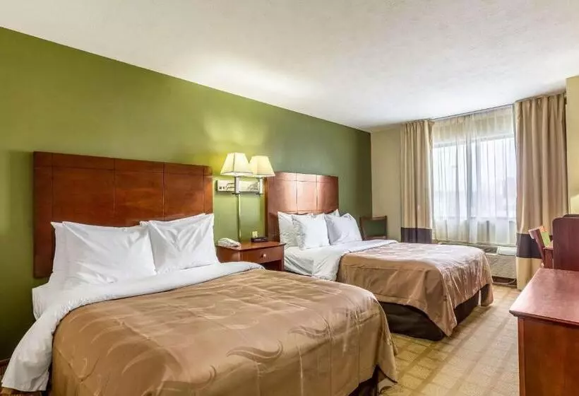 ２ダブルベッドのスタンダードルーム, Quality Inn I 74 Batesville
