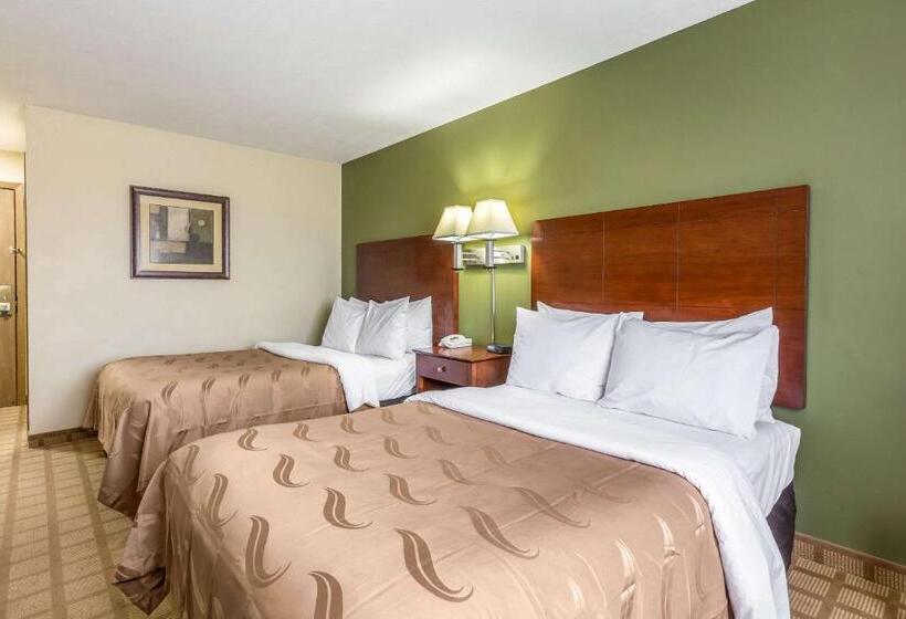 غرفه قياسيه سريرين مزدوجين, Quality Inn I 74 Batesville