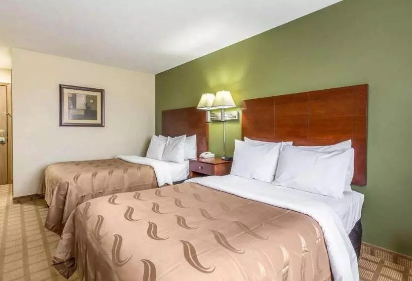 ２ダブルベッドのスタンダードルーム, Quality Inn I 74 Batesville
