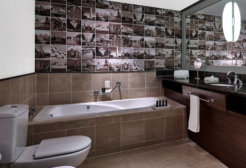 Camera Club, Renaissance Sao Paulo