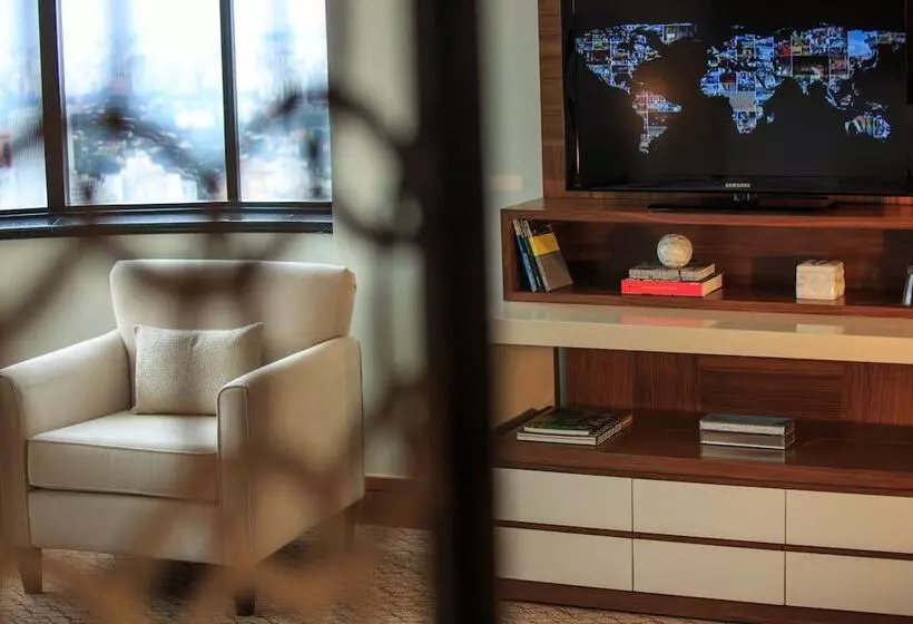 Suite Club, Renaissance Sao Paulo