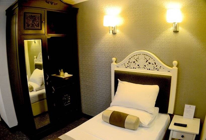 اتاق استاندارد یک نفره, The Inn At Temple Street
