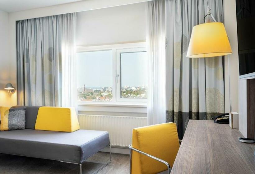 Номер Superior, Novotel Den Haag World Forum