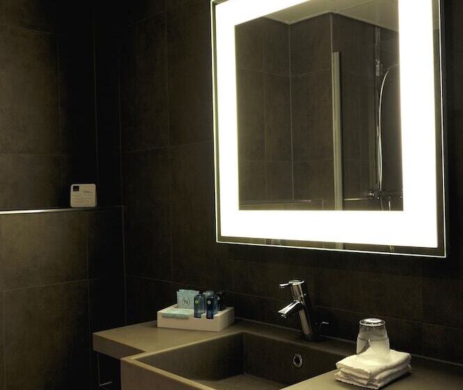 Номер Superior, Novotel Den Haag World Forum