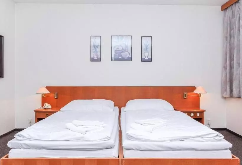 Habitación Estándar, Astra