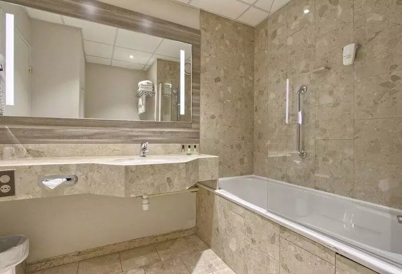 اتاق خانوادگی, Best Western Plus Paris Orly Airport