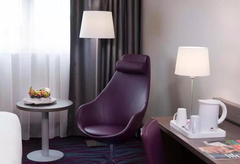 اتاق سوپریور خانوادگی, Best Western Plus Paris Orly Airport