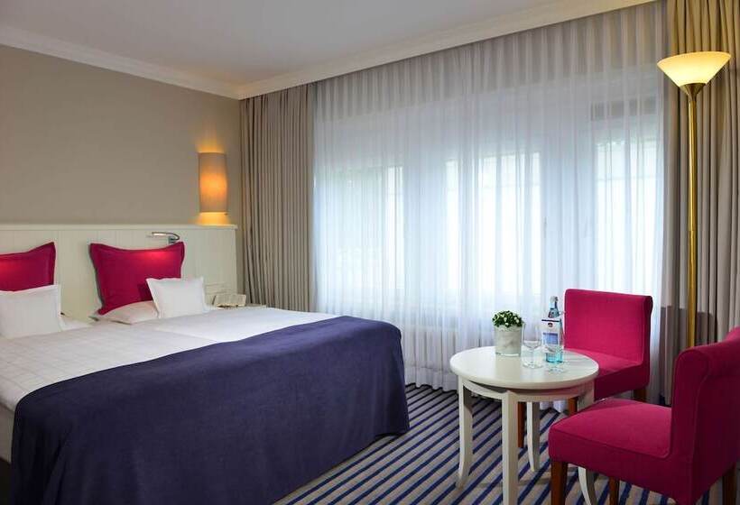 Люкс, Best Western Premier Parkhotel Kronsberg