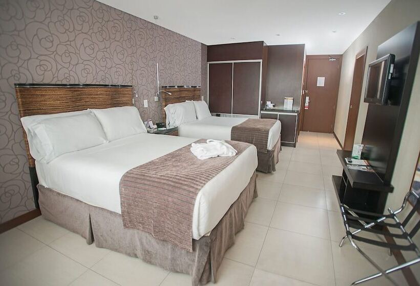 اتاق سوپریور, Camino Real