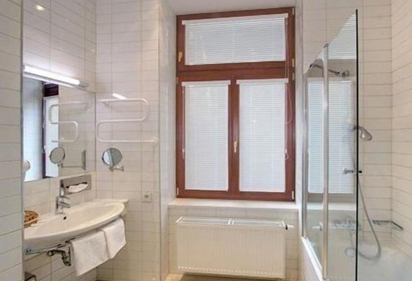 غرفة ديلوكس, Clarion Grandhotel Zlaty Lev