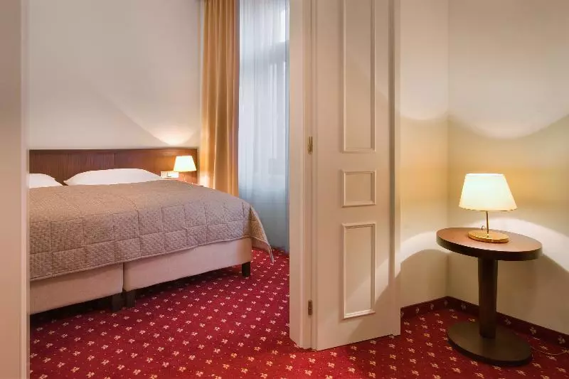 سوییت جونیور, Clarion Grandhotel Zlaty Lev