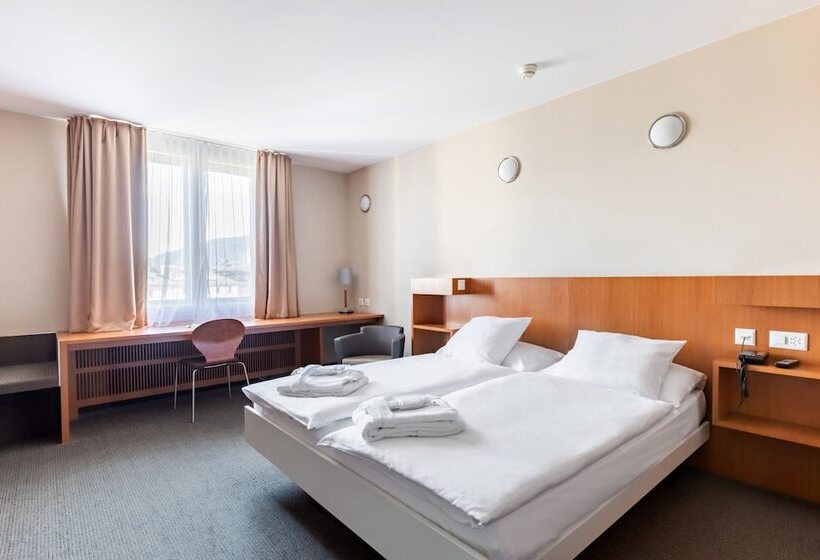 اتاق استاندارد, Cornavin