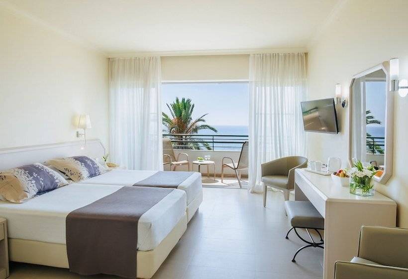 غرفة قياسية مطلّة علي البحر, Louis Imperial Beach