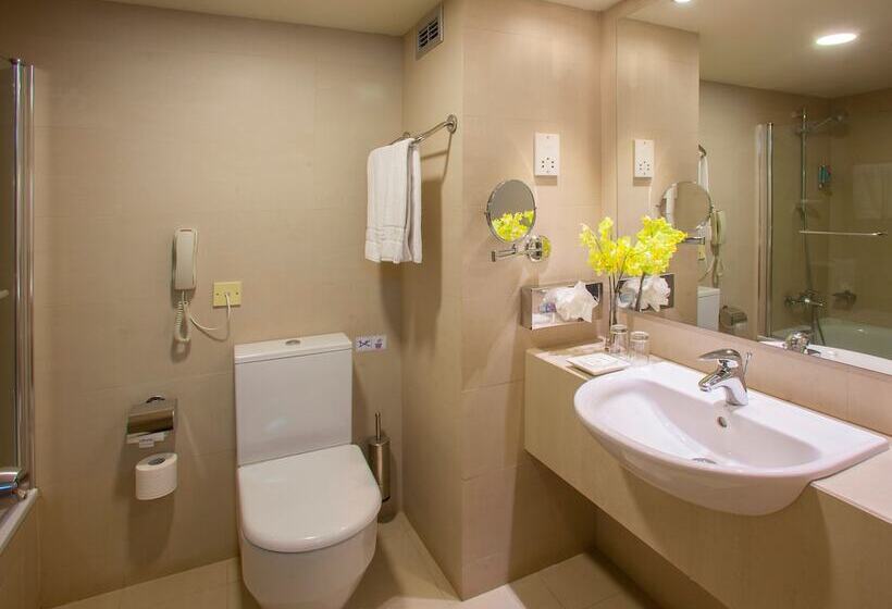 غرفة عائلية مطلّة علي البحر, Louis Imperial Beach