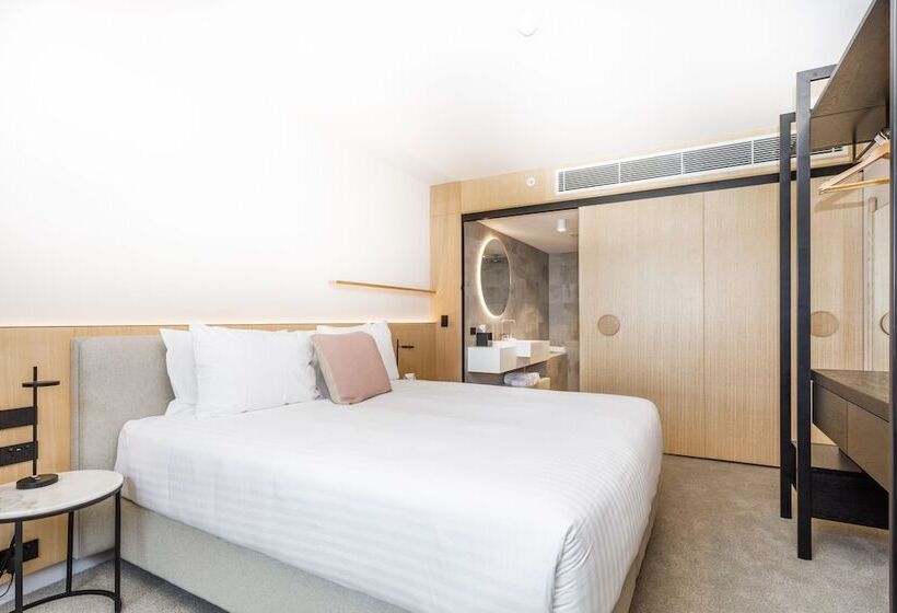 スタンダードスタジオ, Quay Perth