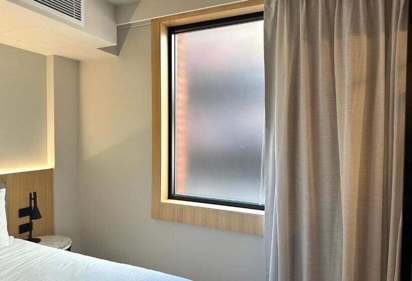 スタンダードルーム, Quay Perth