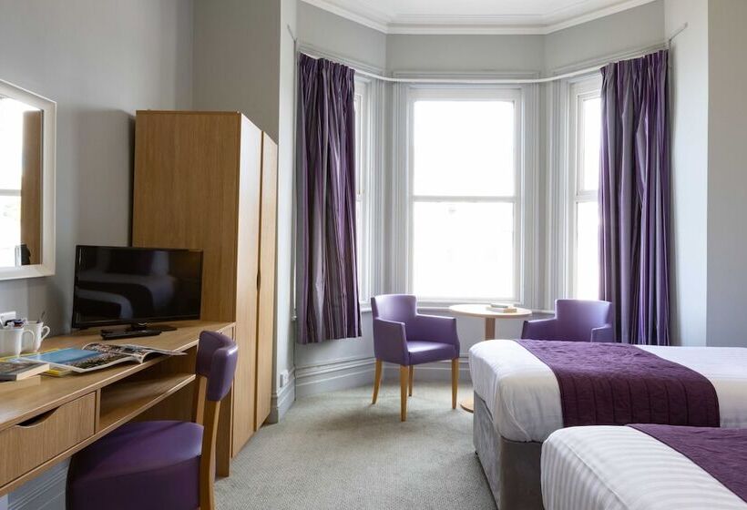 Номер Superior, The County