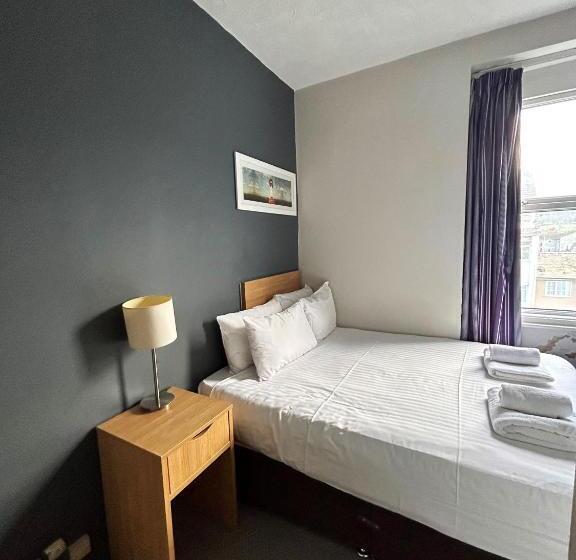 Номер Basic, The County