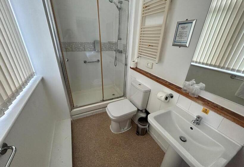 Номер Стандарт, The County